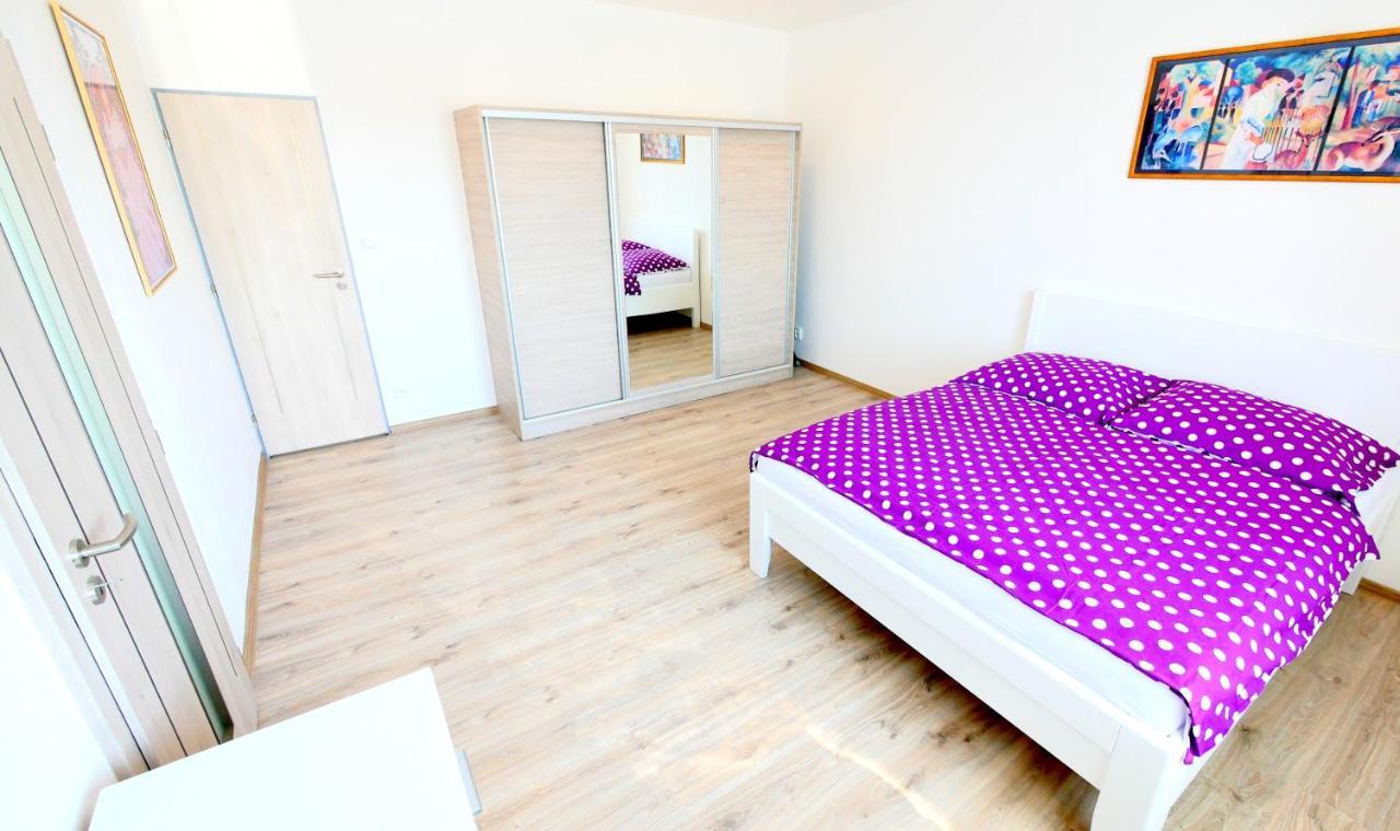 Apartman U Louckeho Klastera 2 Plus Kk Znojmo Exteriör bild
