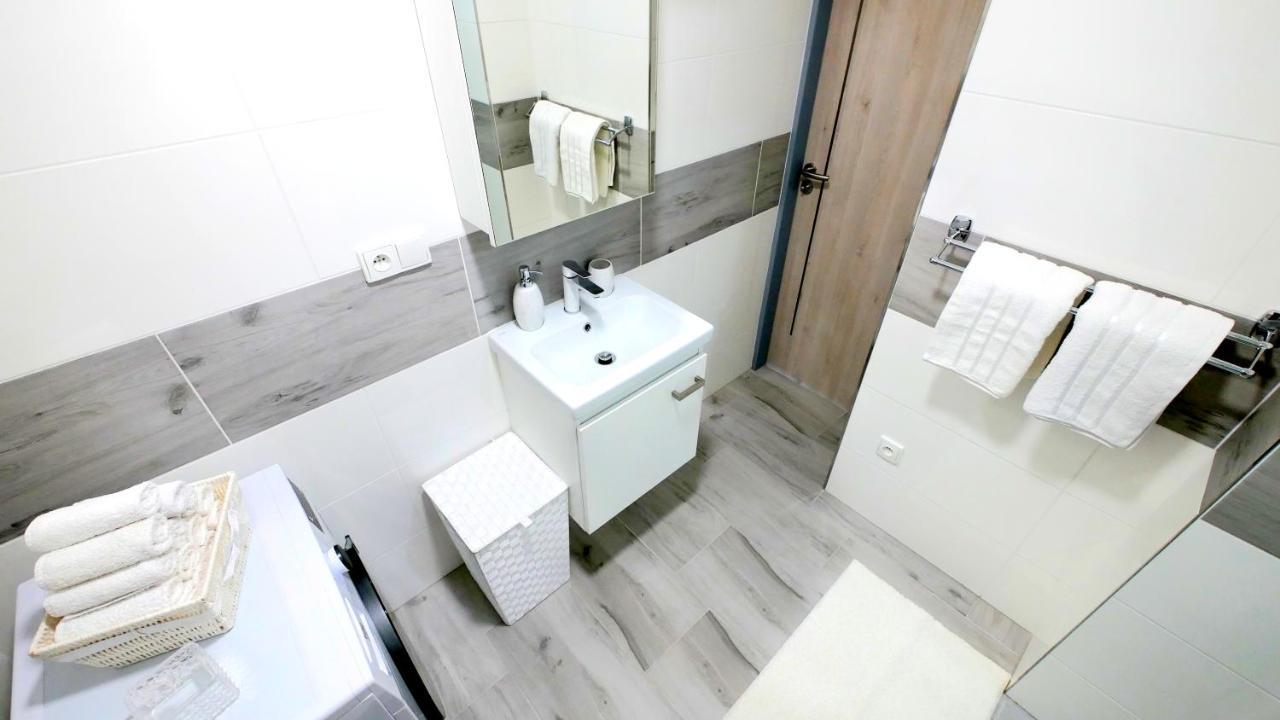 Apartman U Louckeho Klastera 2 Plus Kk Znojmo Exteriör bild